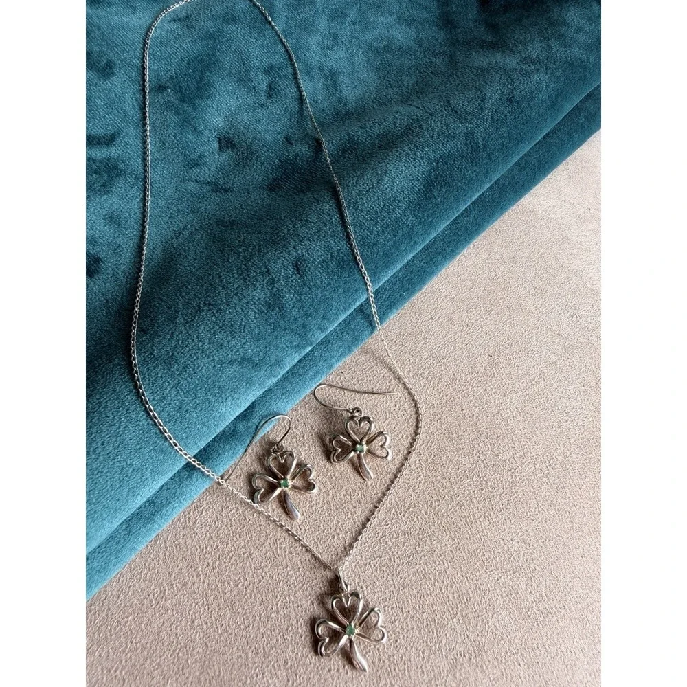 Sterling Silver Shamrock‎ Heart Necklace & Earrings Set Green Accents